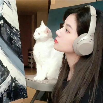 穿黄靴子的女孩